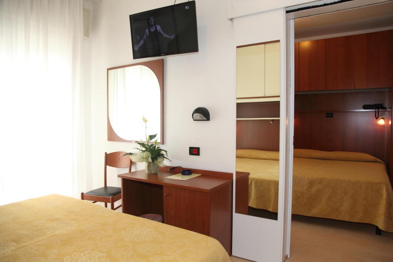 Hotel Gran Venere Beach 3 Superior Bibione Exterior foto
