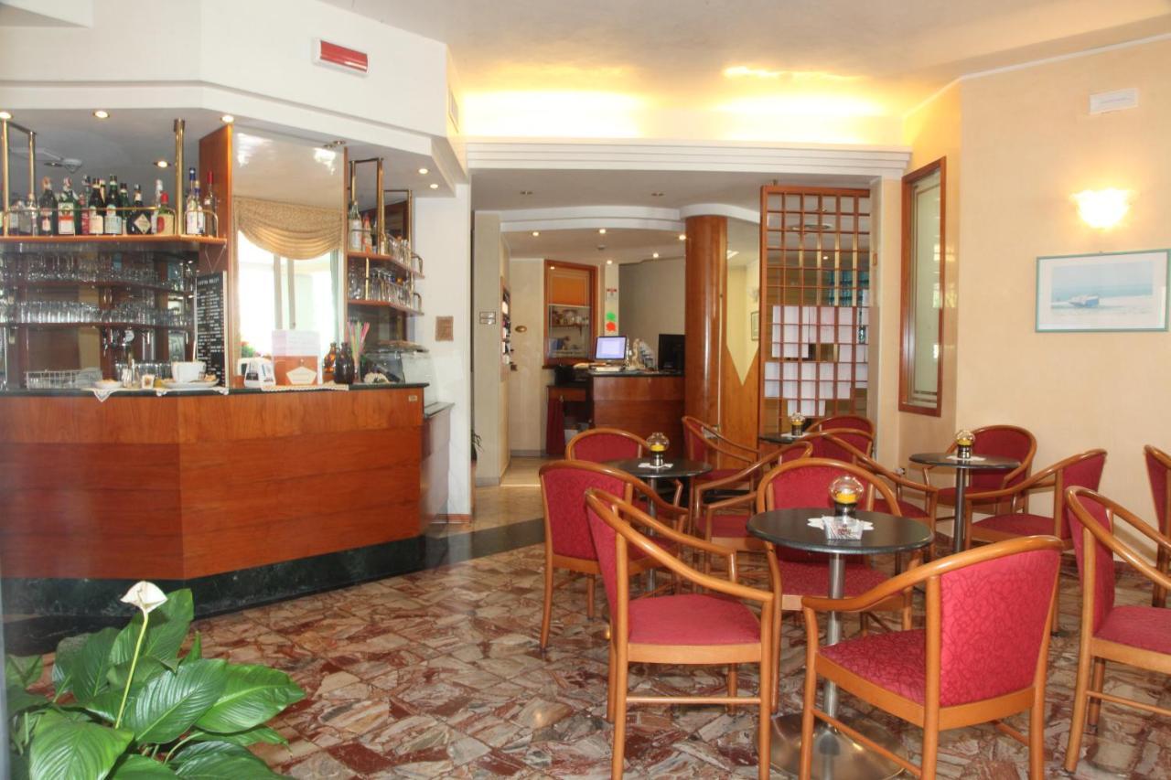 Hotel Gran Venere Beach 3 Superior Bibione Exterior foto
